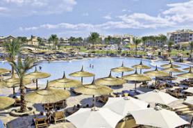 Bazén u hotelu Dana Beach Resort