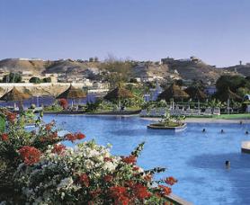 Egyptský hotel Pyramisa Isis Island s bazénem