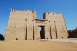 Pohled na egyptský chrám Horus 