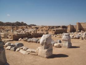 Ruiny baziliky v koptské osadě Abu Mena