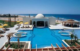 Hurghada - bazén v hotelu Oberoi Sahl Hasheesh