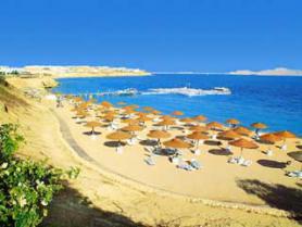 Egyptská pláž - hotel Domina v Coral Bay 
