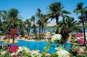 Egyptský hotel Sofitel Karnak s bazénem