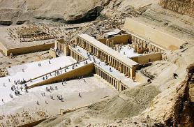 Chrámové komplexy v Luxoru